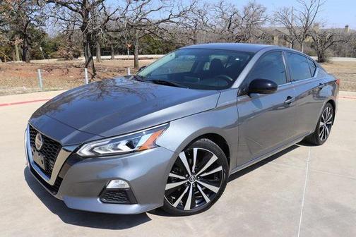 2019 Nissan Altima 2.0 SR