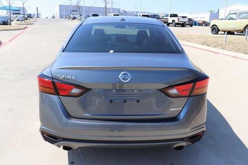 2019 Nissan Altima 2.0 SR