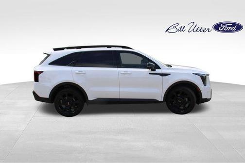 Glacial White Pearl 2024 Kia Sorento SX