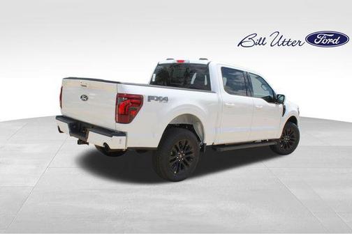 STAR WHITE METALLIC TRICOAT 2026 Ford F-150 Lariat
