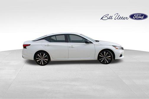 2022 Nissan Altima SR FWD