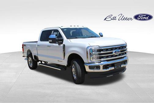 Oxford White 2026 Ford F-250 Lariat