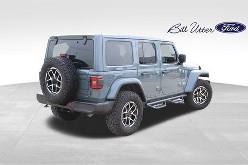2024 Jeep Wrangler 4-Door Sahara 4x4