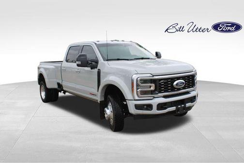 Avalanche 2025 Ford F-450 Platinum