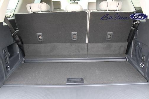 Star White Metallic Tri-Coat 2026 Ford Expedition Active