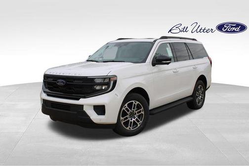 Star White Metallic Tri-Coat 2026 Ford Expedition Active