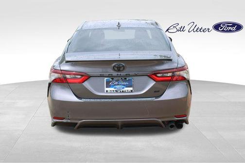 Predawn Gray Mica 2023 Toyota Camry SE