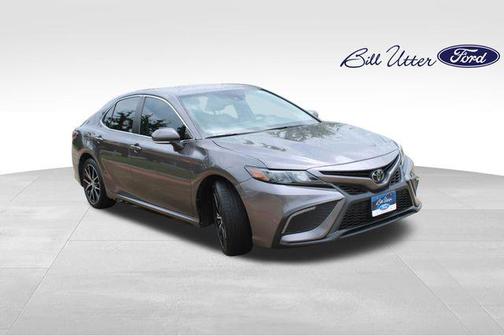 Predawn Gray Mica 2023 Toyota Camry SE