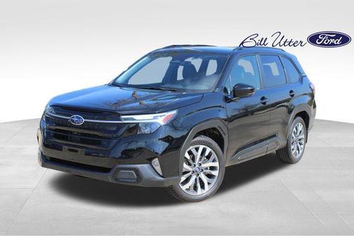 Crystal Black Silica 2025 Subaru Forester Touring