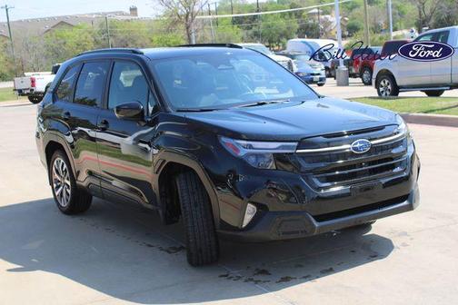 Crystal Black Silica 2025 Subaru Forester Touring