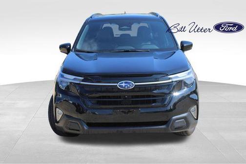 Crystal Black Silica 2025 Subaru Forester Touring