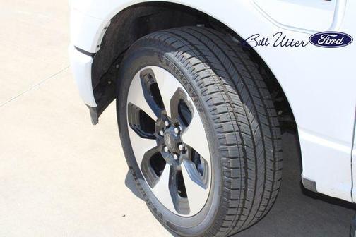 2025 Ford F-150 Lightning Platinum