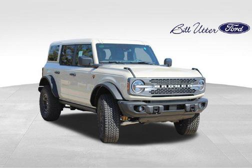 Desert Sand 2026 Ford Bronco Badlands