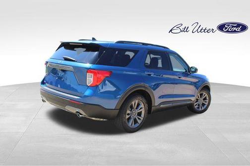 ATLAS BLUE METALLIC 2021 Ford Explorer XLT