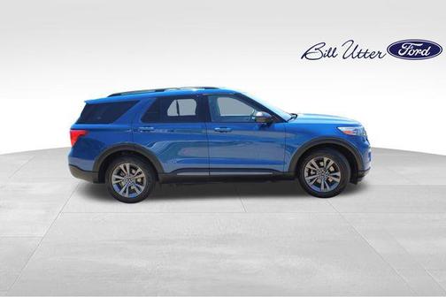 ATLAS BLUE METALLIC 2021 Ford Explorer XLT