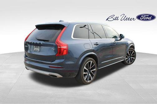 2020 Volvo XC90 T6 Momentum