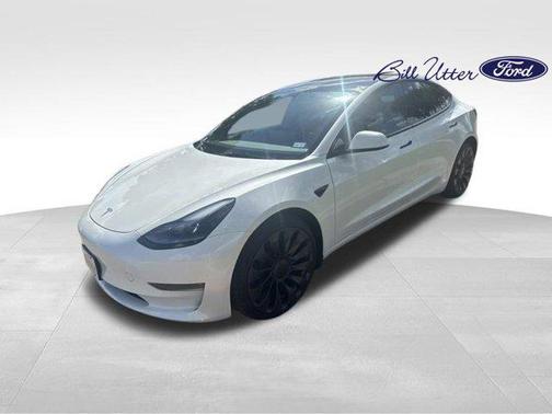 Pearl White Multi-Coat 2023 Tesla Model 3 Performance
