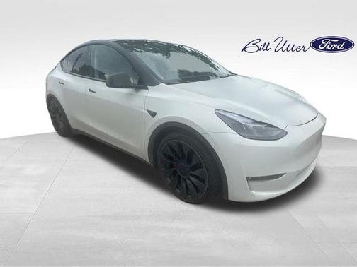 Pearl White Multi-Coat 2023 Tesla Model Y Performance Dual Motor All-Wheel Drive