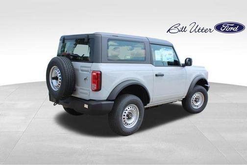 AVALANCHE GRAY 2026 Ford Bronco Base