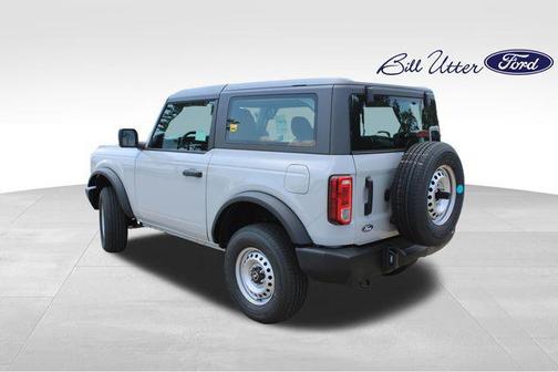 AVALANCHE GRAY 2026 Ford Bronco Base