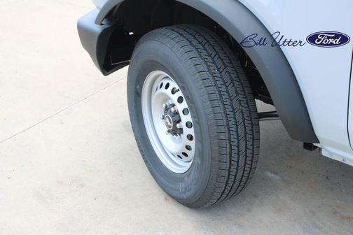 AVALANCHE GRAY 2026 Ford Bronco Base