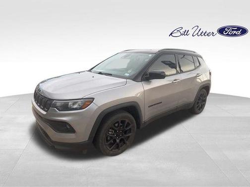 Billet Silver Metallic Clearcoat 2022 Jeep Compass Latitude