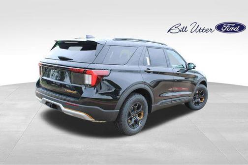 Agate Black Metallic 2026 Ford Explorer Tremor