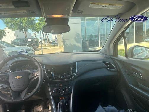 Stone Gray Metallic 2021 Chevrolet Trax LS