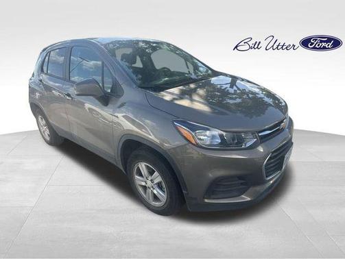 Stone Gray Metallic 2021 Chevrolet Trax LS