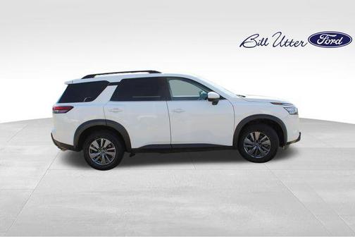 2025 Nissan Pathfinder SV 4WD