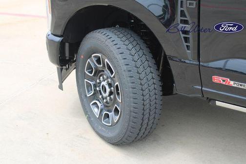 AGATE BLACK 2026 Ford F-250 Platinum