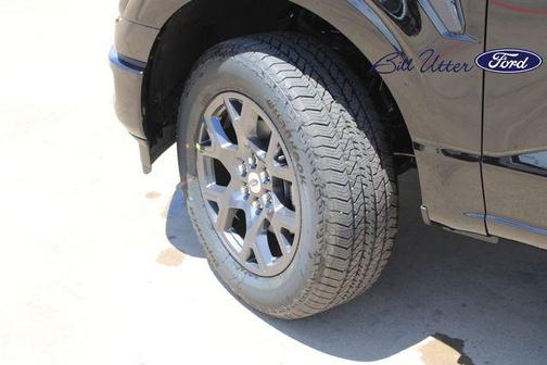 Agate Black Metallic 2026 Ford F-150 STX
