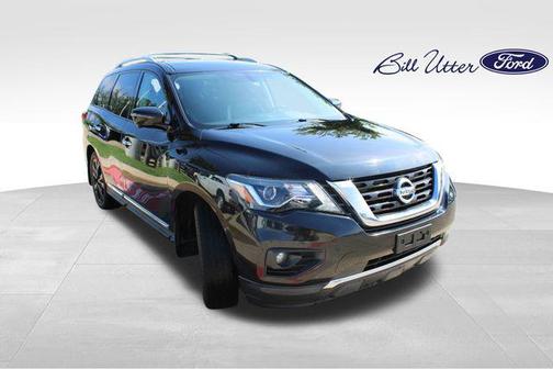 2017 Nissan Pathfinder Platinum