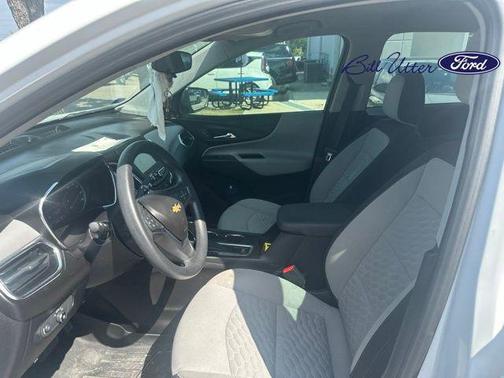 Summit White 2018 Chevrolet Equinox LS