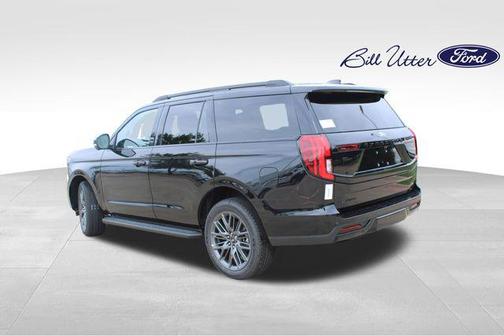 Agate Black Metallic 2026 Ford Expedition Platinum