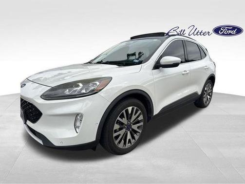 Star White Metallic Tri-Coat 2020 Ford Escape Titanium