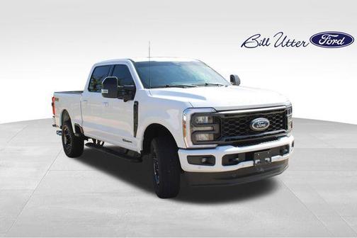 Oxford White 2024 Ford F-250 Lariat