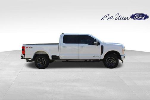 Oxford White 2024 Ford F-250 Lariat