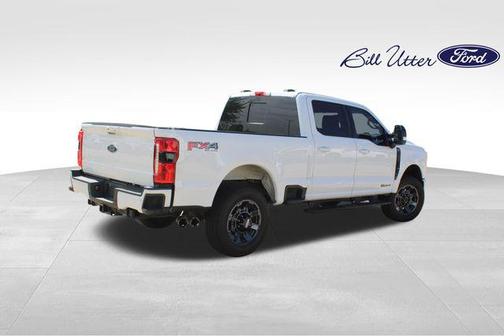 Oxford White 2024 Ford F-250 Lariat