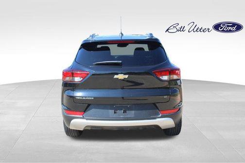 Mosaic Black Metallic 2023 Chevrolet Trailblazer LT