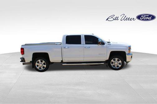 Summit White 2017 Chevrolet Silverado 2500 LTZ