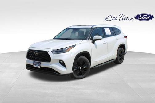 Blizzard Pearl 2021 Toyota Highlander XLE