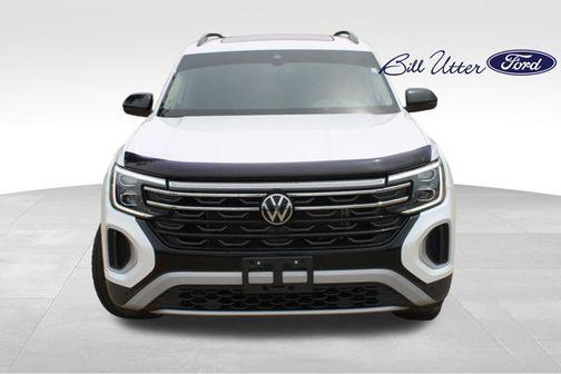 Opal White 2024 Volkswagen Atlas 2.0T SEL