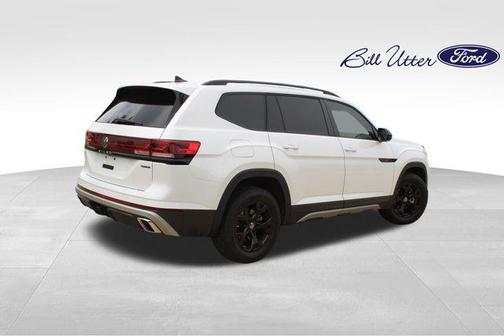 Opal White 2024 Volkswagen Atlas 2.0T SEL