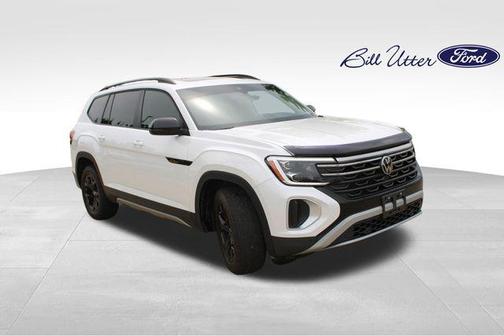 Opal White 2024 Volkswagen Atlas 2.0T SEL