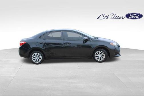 Black Sand Pearl 2017 Toyota Corolla LE