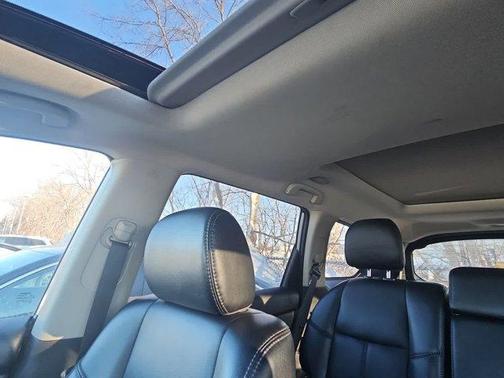 2018 Nissan Pathfinder SL