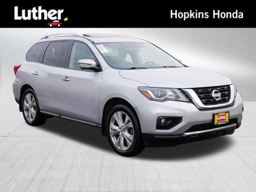 2018 Nissan Pathfinder SL