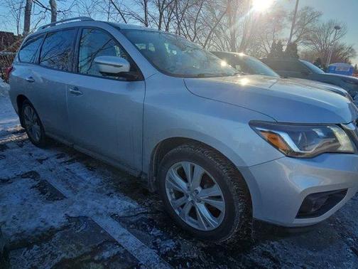 2018 Nissan Pathfinder SL