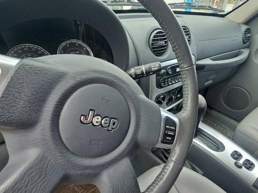 Inferno Red Crystal Pearl 2006 Jeep Liberty Limited